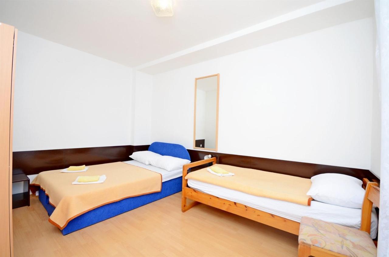 Apartments Josko Gradac  Bagian luar foto