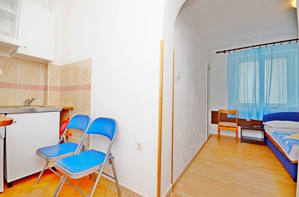 Apartments Josko Gradac  Bagian luar foto