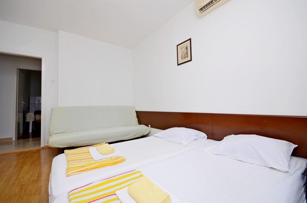 Apartments Josko Gradac  Bagian luar foto