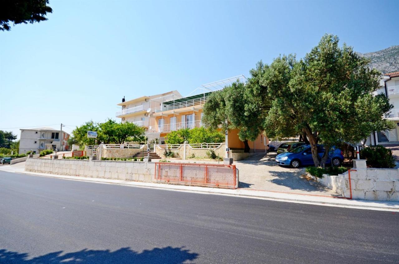 Apartments Josko Gradac  Bagian luar foto
